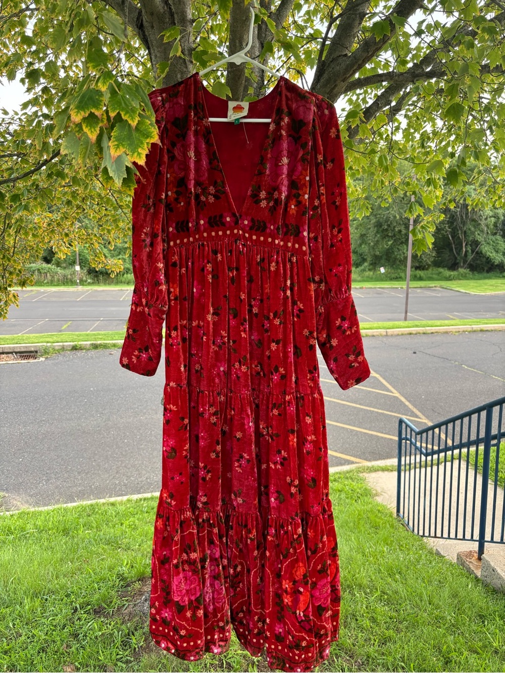 FARM Rio Red Floral Velvet Maxi Dress - Picture 2 of 8